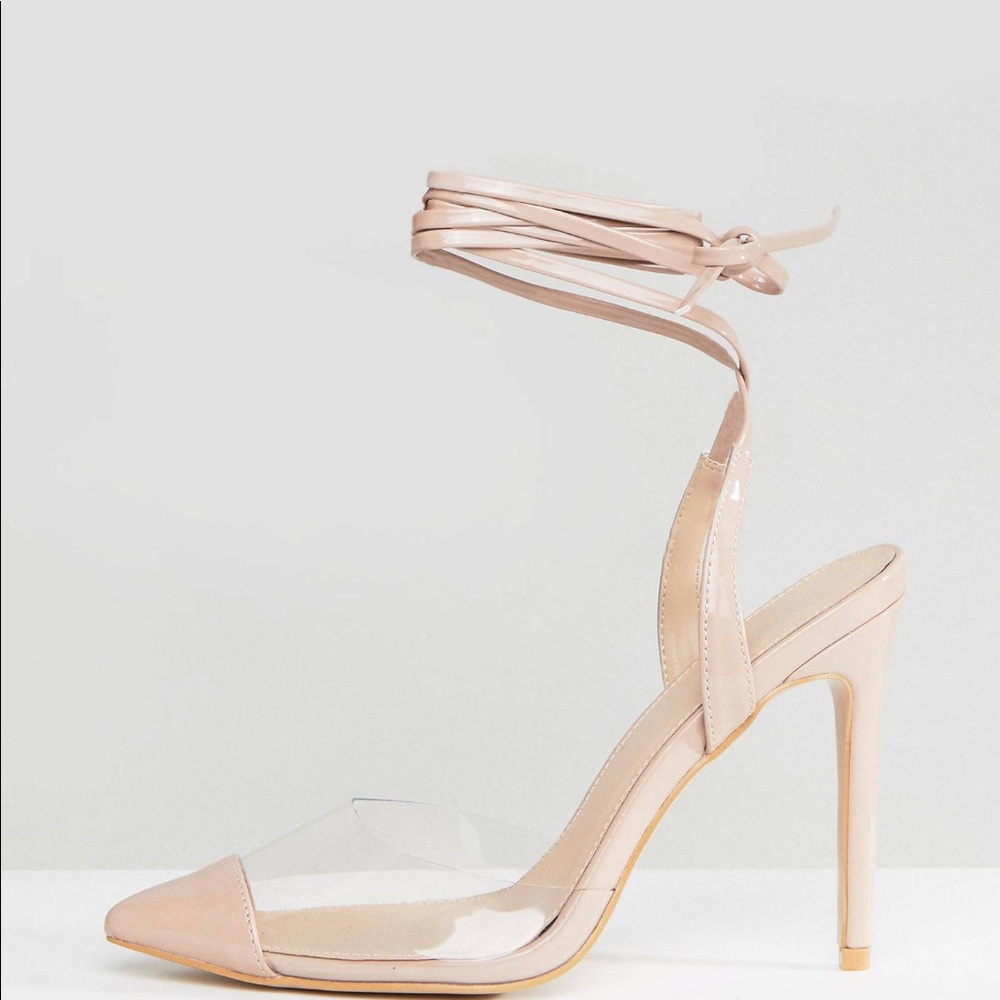 Pointed toe wrap around pumps